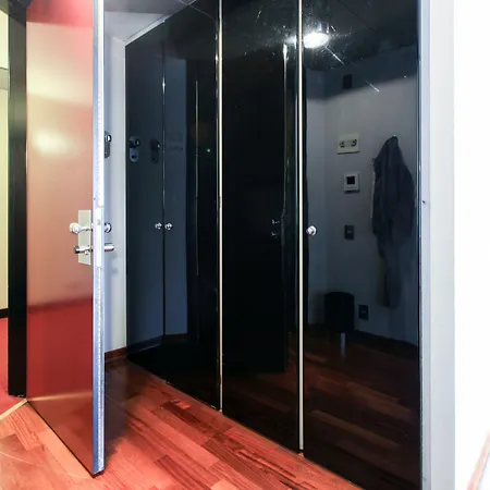 Vip's Hotel *