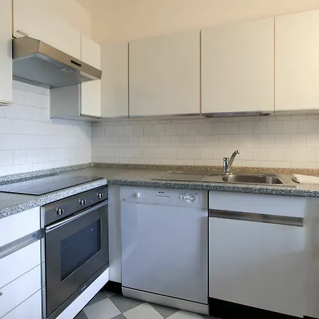 Vip's Apartment *