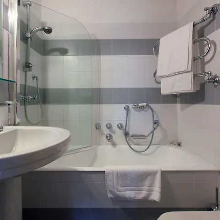 Hotel Vip's *