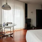 Vip's Milan
