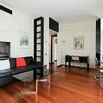 Vip's Hotel