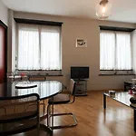 Vip's Hotel